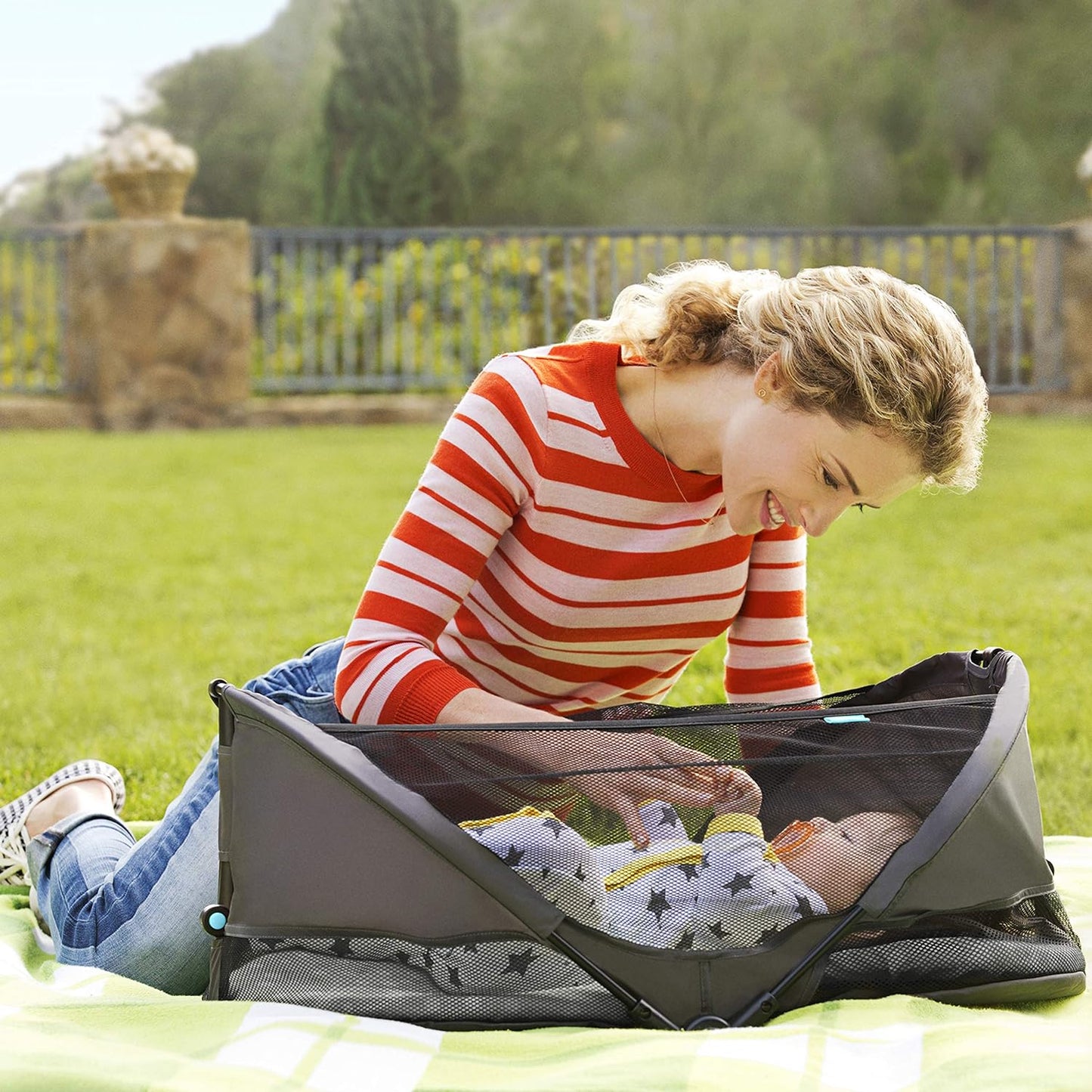 Brica Baby Travel Pod, Grey